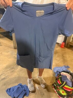 Skechers Women's V-Neck Scrub Top in Blue
